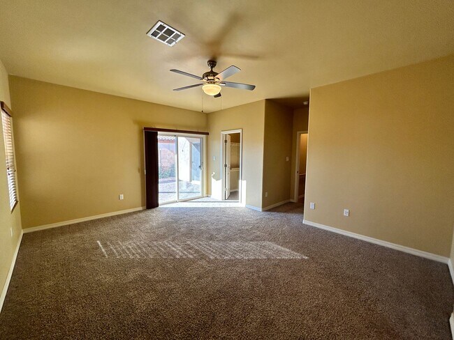 Building Photo - Beautiful Southwestern-Style Home in El Rancho Encantado