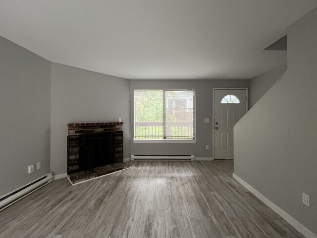 Building Photo - 4911 SW Beaverton Hillsdale Hwy