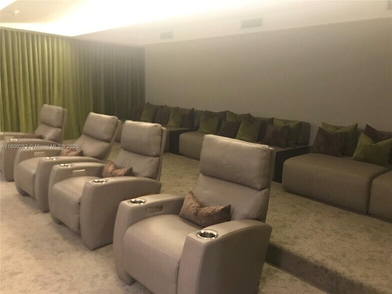 Building Photo - 488 NE 18th St