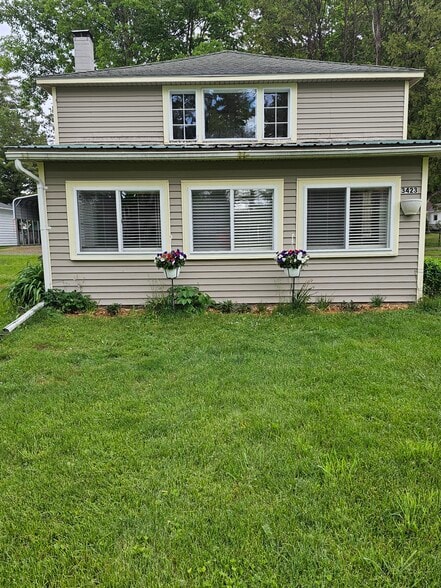 Building Photo - 3423 Poplar St