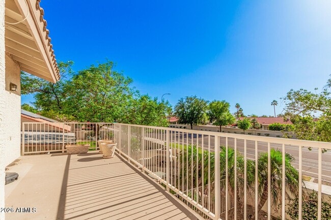 Building Photo - 3706 N Wintergreen Way