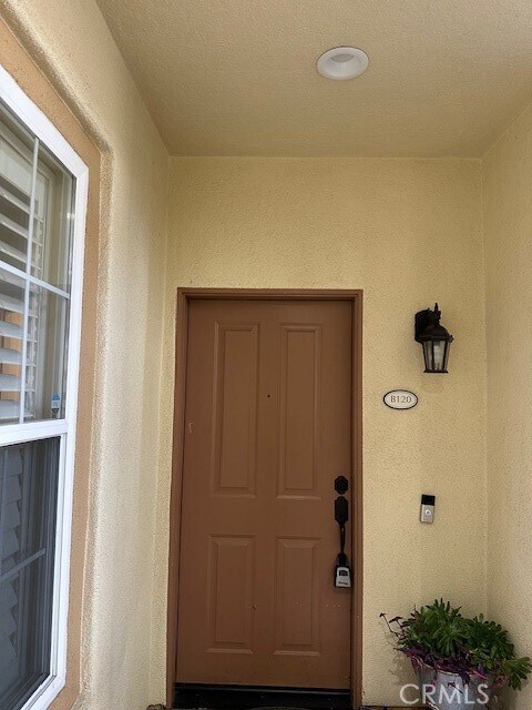 Building Photo - 12975 Agustin Pl