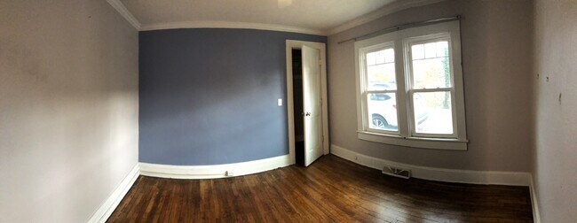 Bed 1 - 27 Lee Ave