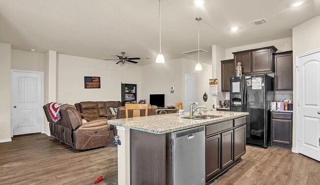 Building Photo - 6227 Lavaca Dr