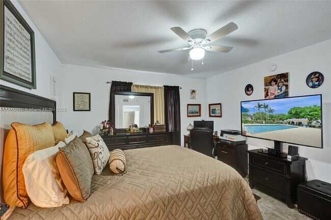 Building Photo - 15400 SW 284th St