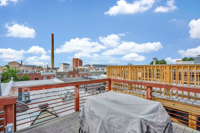 Building Photo - 2624 Fait Ave