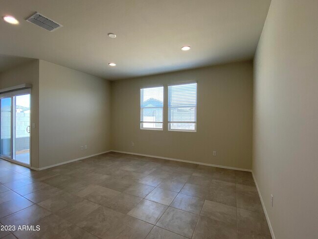 Building Photo - 1166 W Avalon Canyon Dr