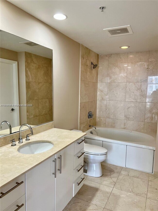 Building Photo - 550 Okeechobee Blvd