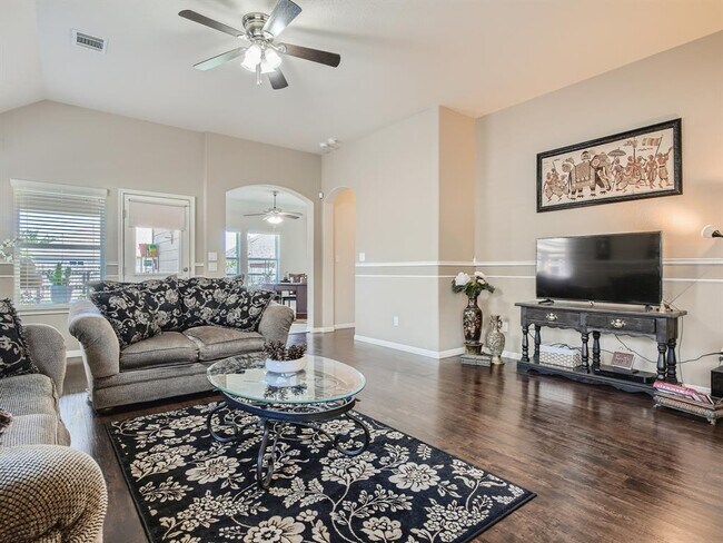 Building Photo - 8241 Arezzo Dr