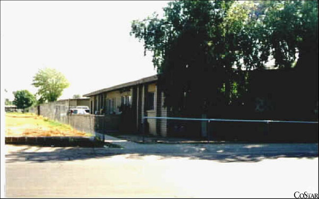 Building Photo - Rose Lane