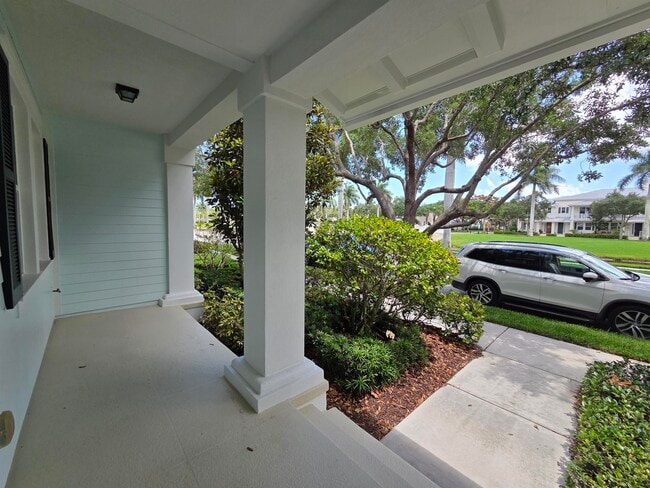 Building Photo - 1411 N Jeaga Dr