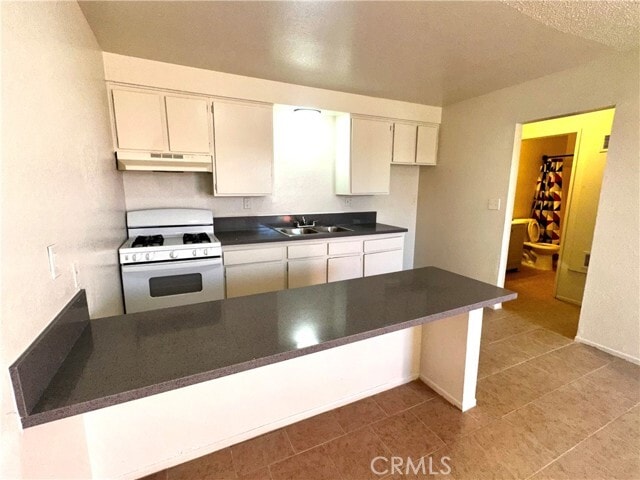 Building Photo - 11661 White Ave