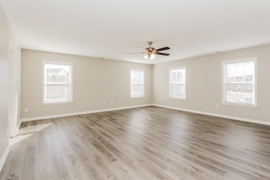 Building Photo - 1524 Black Swan Ct