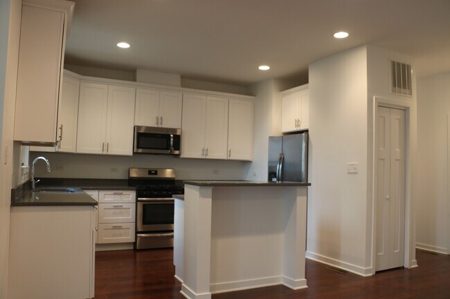 Building Photo - 12713 Wild Rye Ct