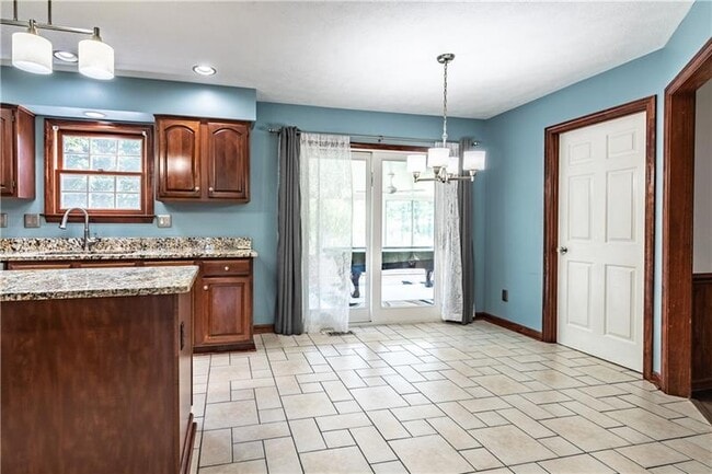 Building Photo - 238 Cumberland Dr