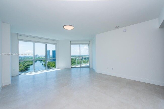 Building Photo - 17111 Biscayne Blvd