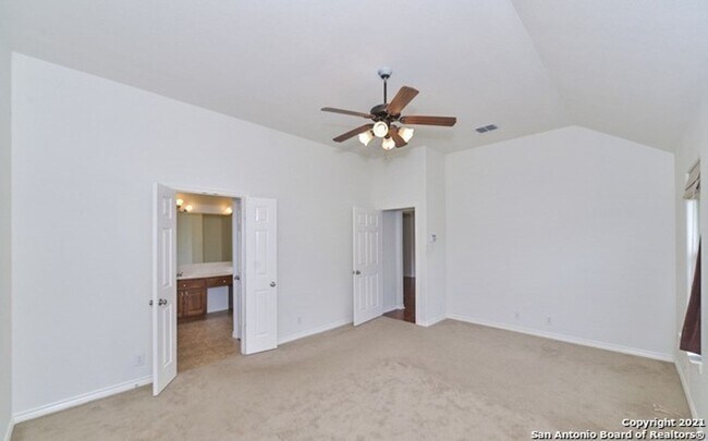 Building Photo - 15713 Fair Ln