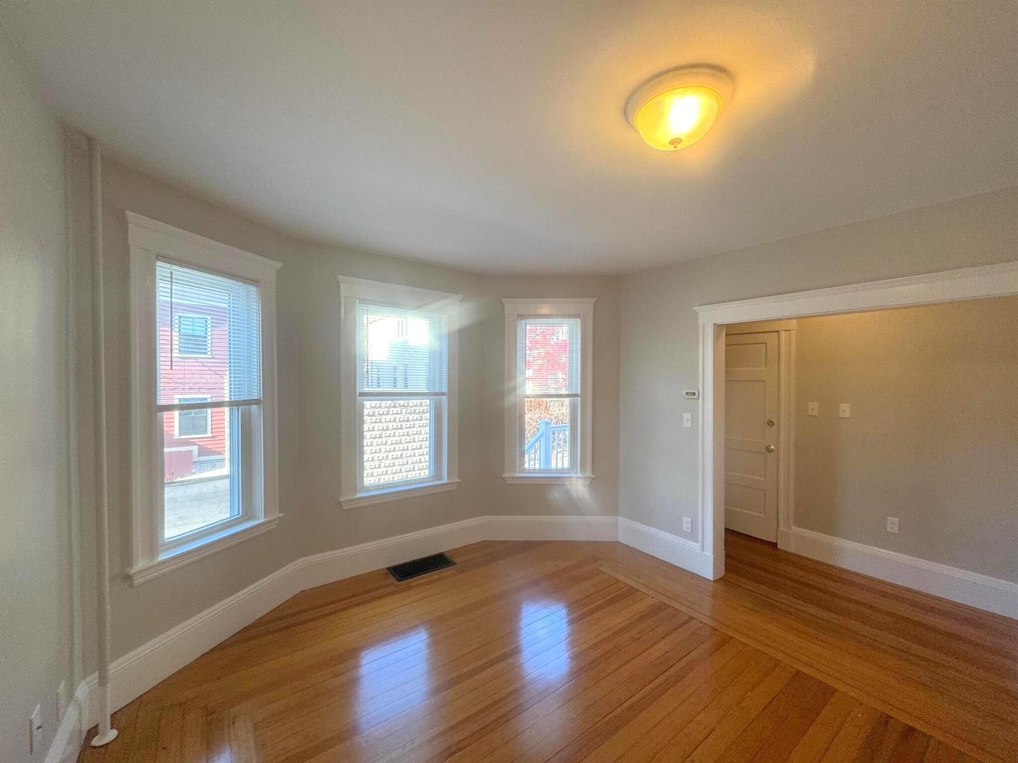 Building Photo - 11 Belmont Sq