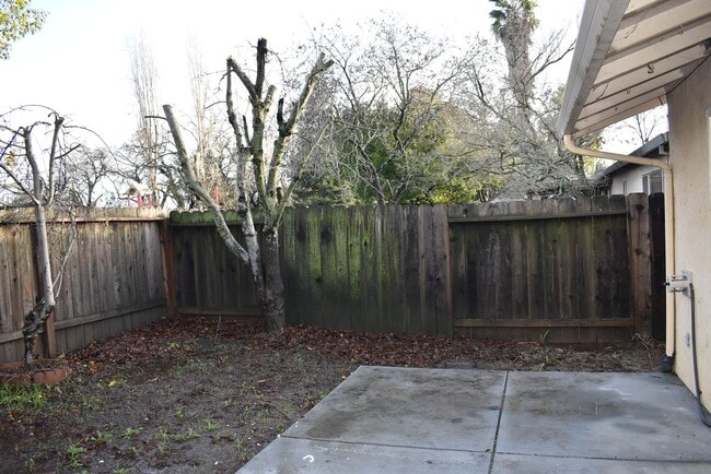 Building Photo - 4-bedroom home with luxury vinyl flooring and much more!