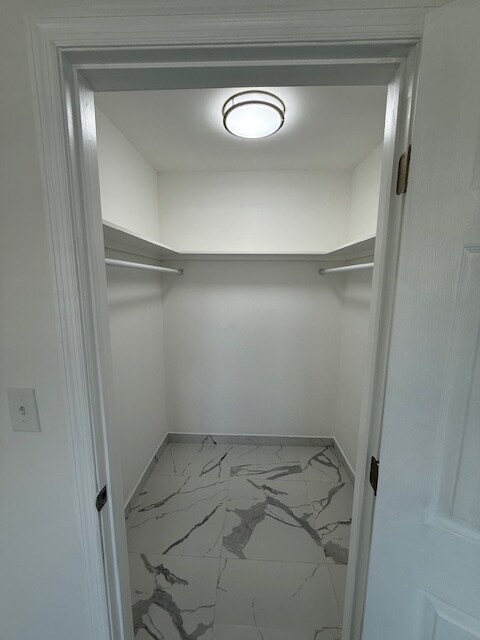 Building Photo - 5962