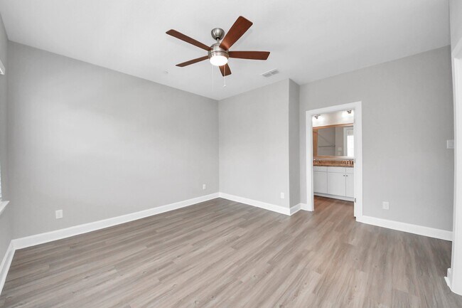 Building Photo - 5300 Berkeley Knl Cir