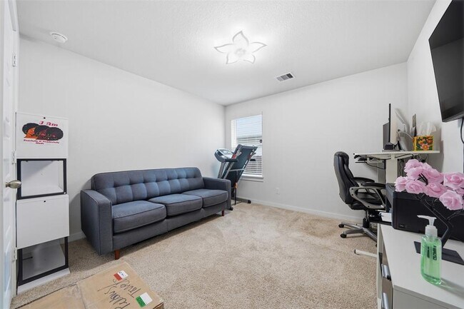 Building Photo - 318 Merriman Rd