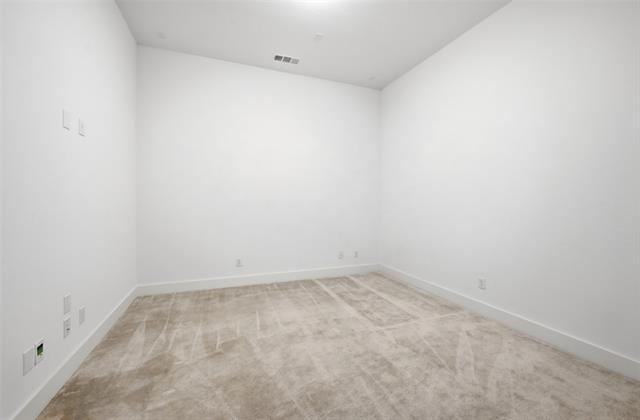 Building Photo - 3008 Armstrong Ave