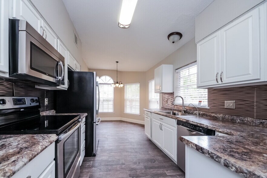 Building Photo - 1624 Sienna Ct