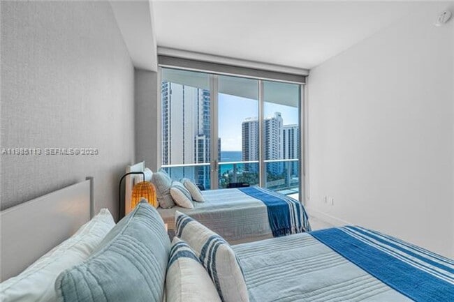 Building Photo - 17550 Collins Ave