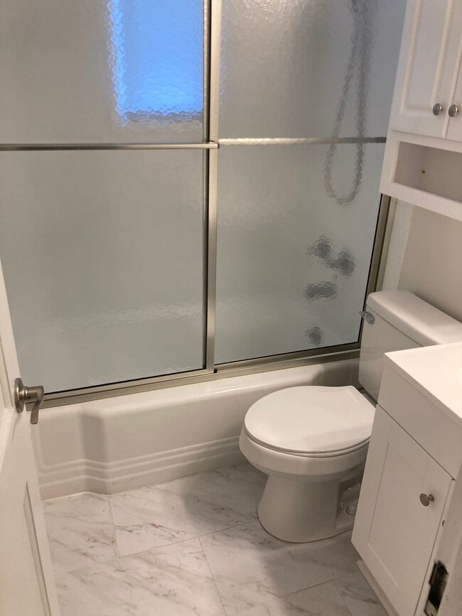 Building Photo - 520 N Tremont Dr