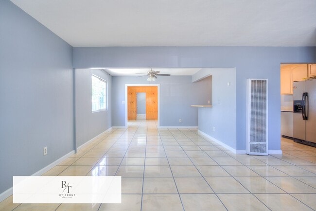 Building Photo - Spacious 4-Bedroom Home on Nearly 1 Acre –...