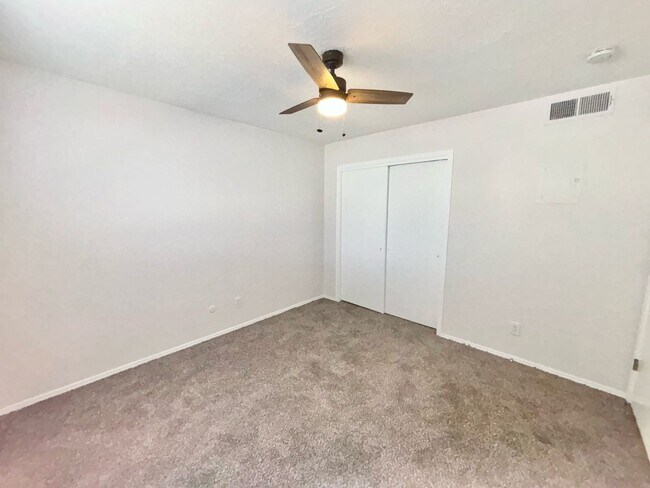 Building Photo - $100 OFF First Month’s Rent!LIMITED-TIME O...