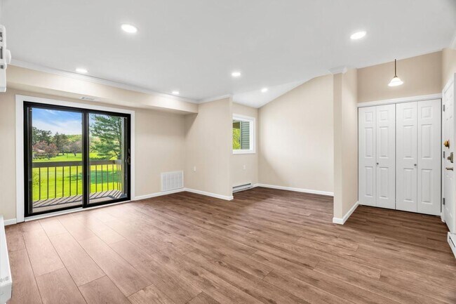 Building Photo - 15B Andover Ct