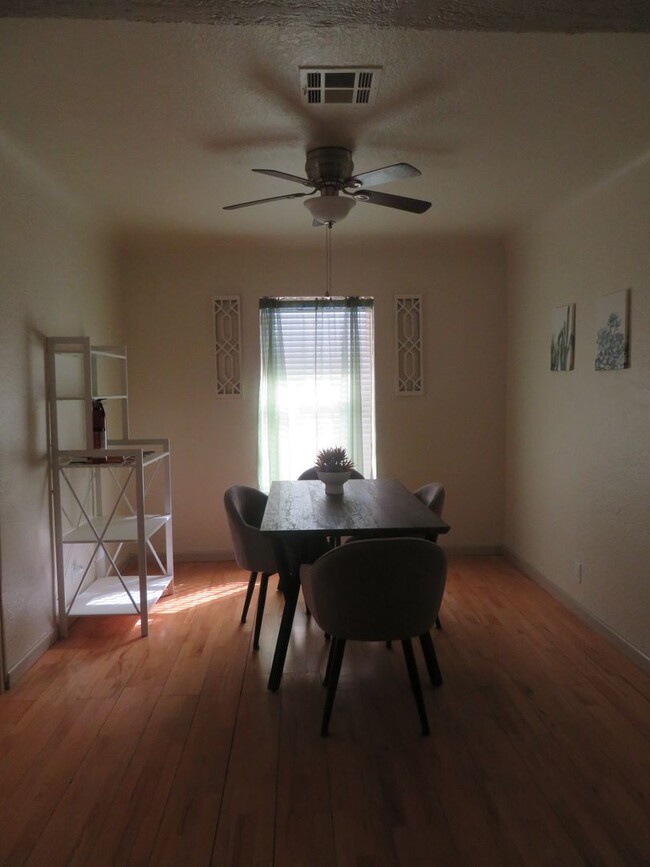 Building Photo - Furnished 2 Bedrooms, 1 Bath Home For Rent