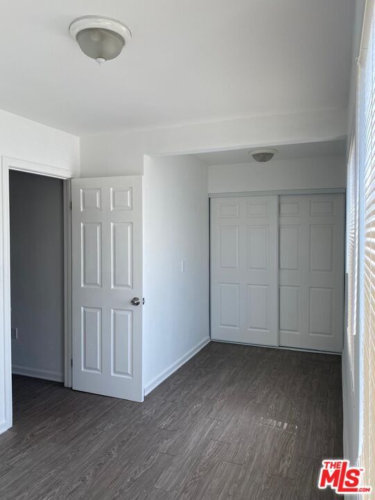 Building Photo - 2029 E 10th St