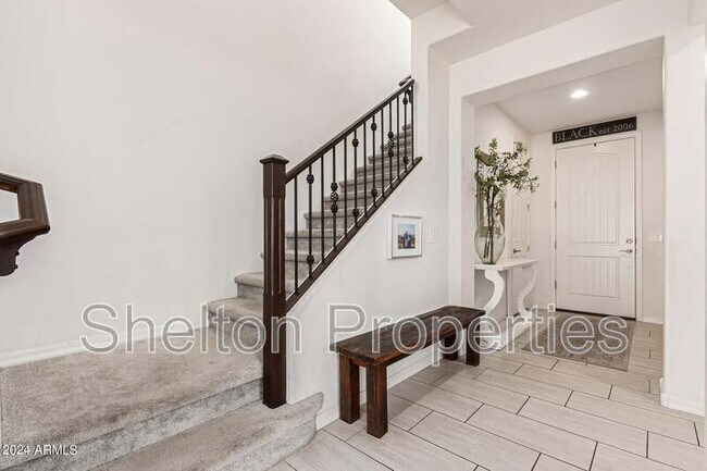 Building Photo - 20654 W Alsap Rd