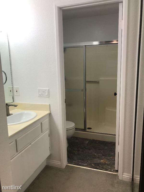 Building Photo - 2 br, 2 bath Condo - 10367 Azuaga st