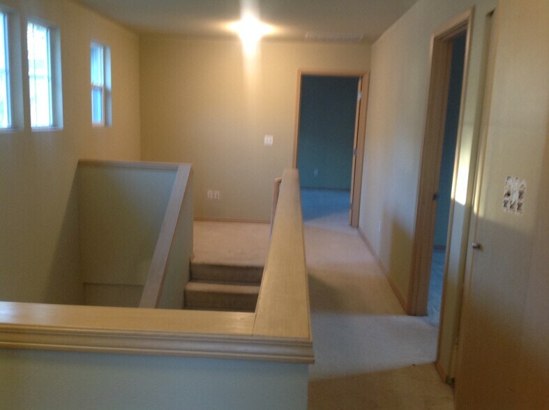 Building Photo - 14362 NE 189th Ct