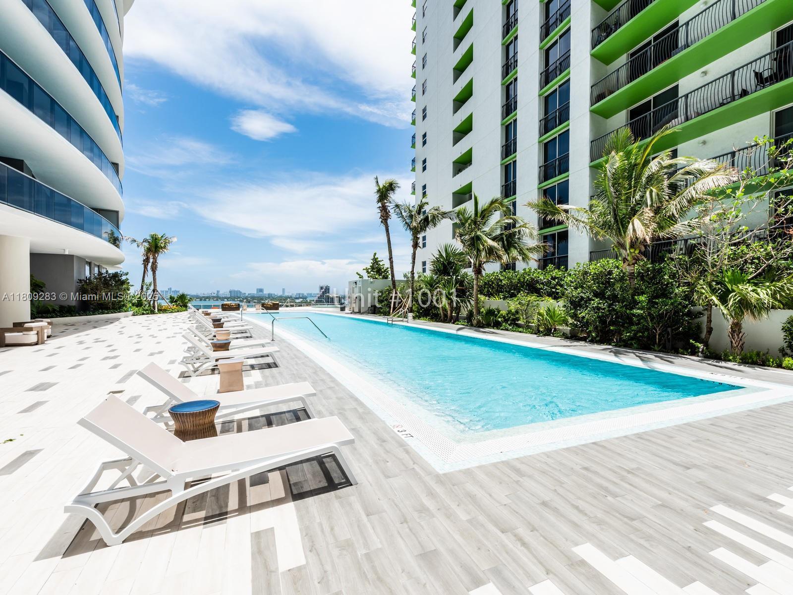 Building Photo - 488 NE 18th St