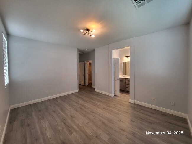 Building Photo - 5533 Sterling Valley Ct