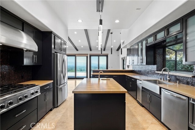 Building Photo - 18911 La Montana Pl