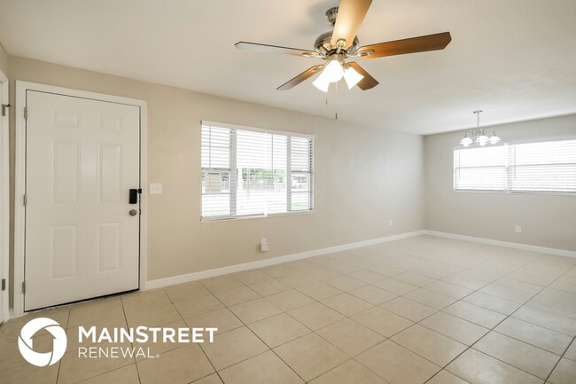 Building Photo - 406 Janell Dr