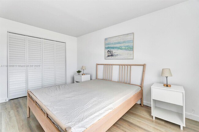 Building Photo - 620 SW 10th St