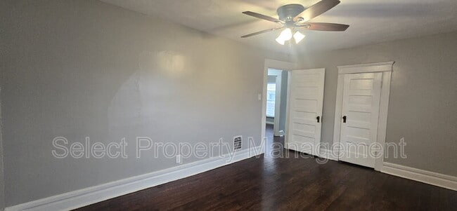 Building Photo - 224 Killea St