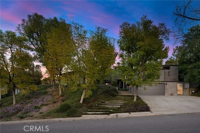 Building Photo - 4750 Poe Ave