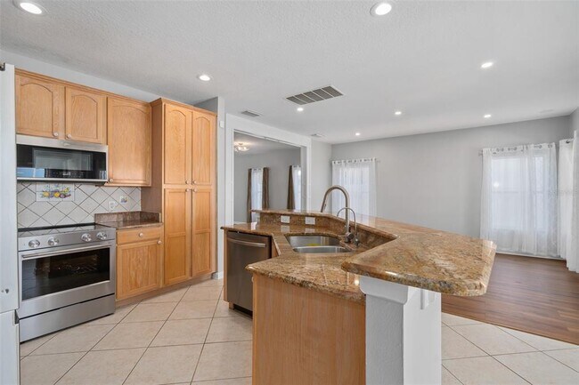 Building Photo - 1555 Harrier Dr