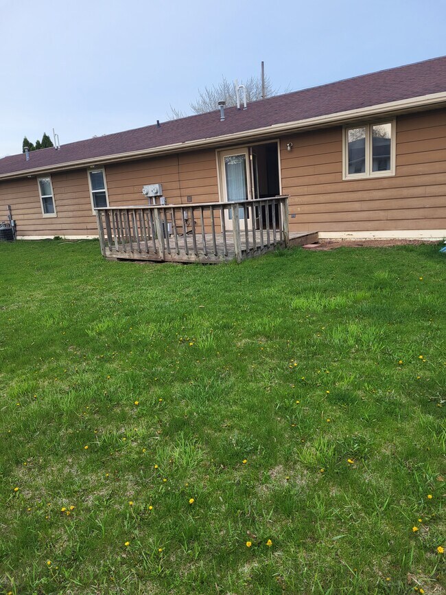 932 Abrams St 932 Abrams St Green Bay WI 54302 Apartment Finder