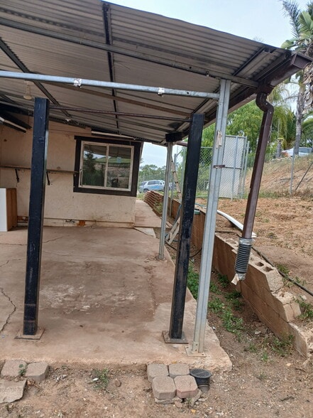 Building Photo - 2530 Cherimoya Dr