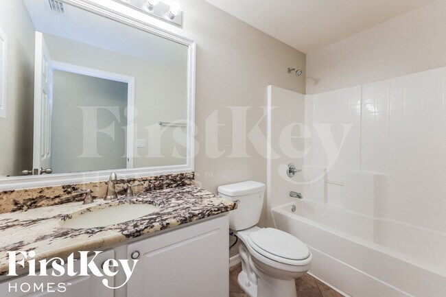 Building Photo - 2917 NW 26th St