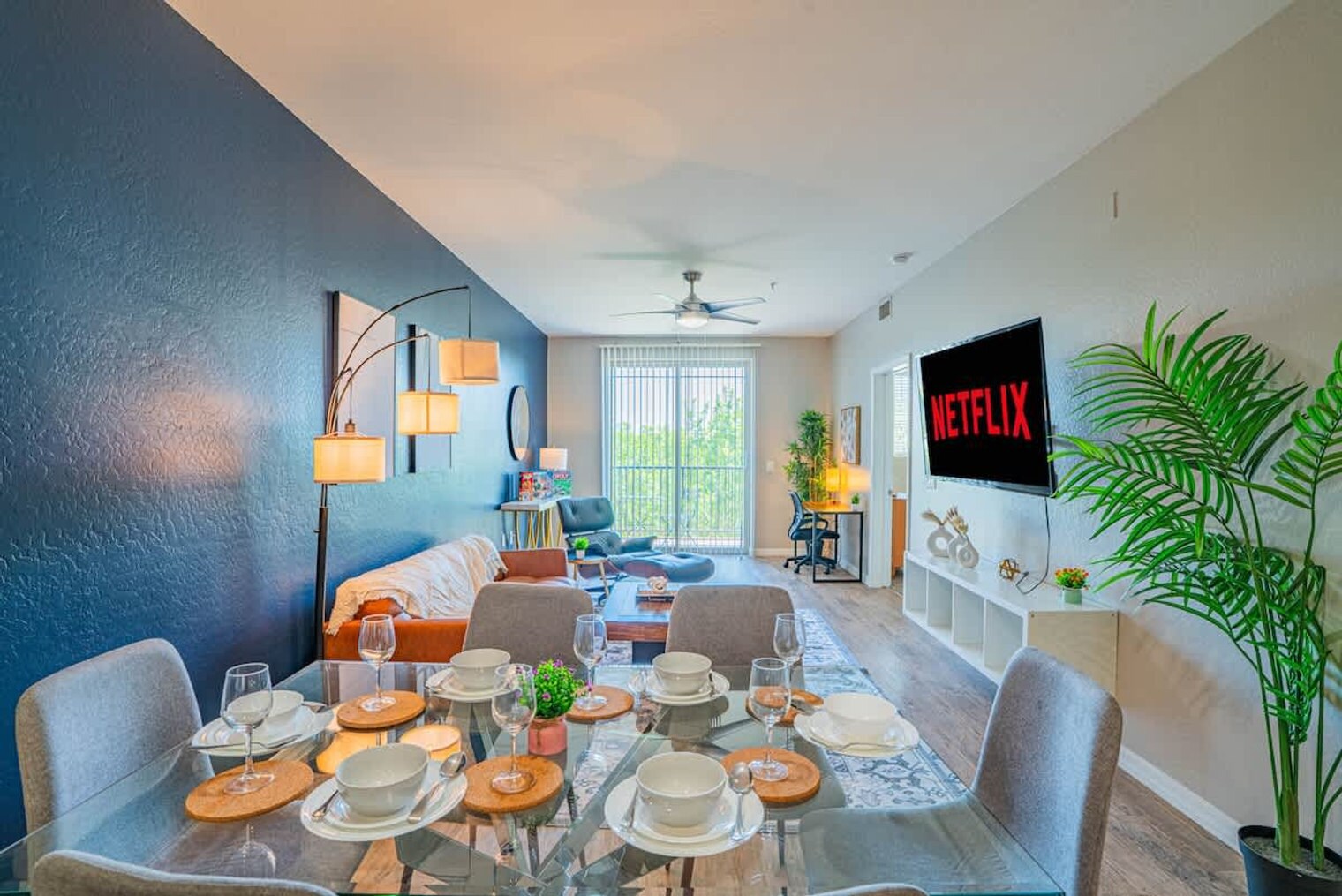 Building Photo - 1275 E University Dr